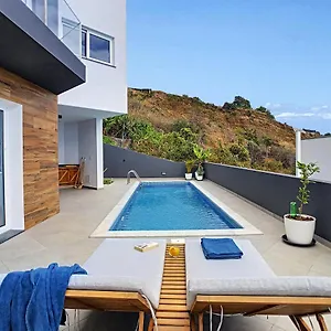 Omar By Lovelystay Villa